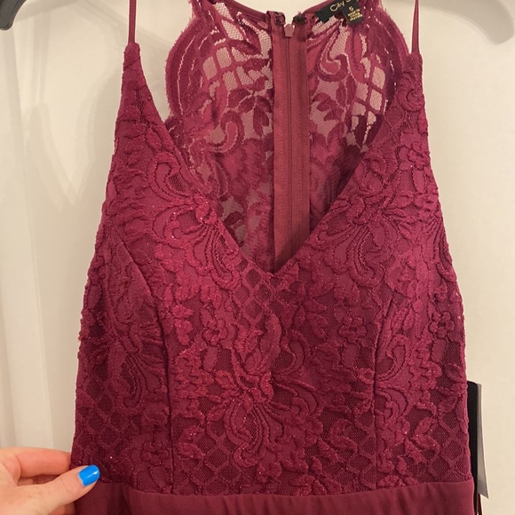Maroon formal dress - Picture 8 of 17